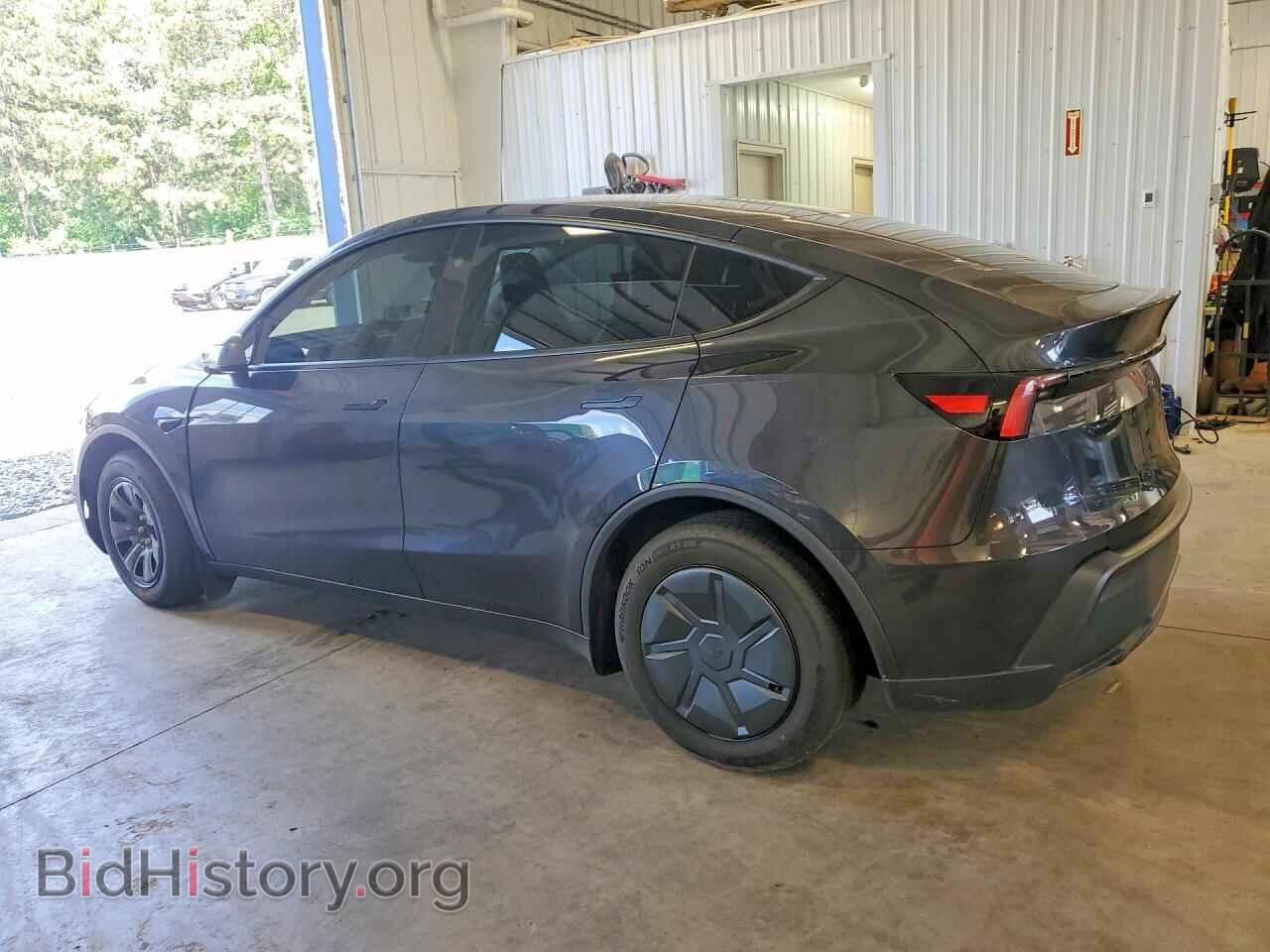 2026 TESLA MODEL Y - VIN: 7SAYGDED5TA601010 - Photo 2