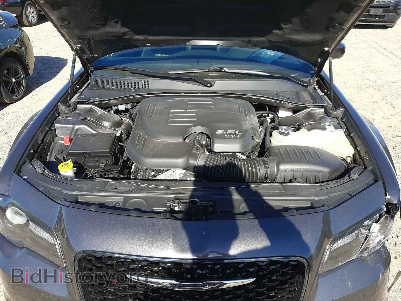 2019 CHRYSLER 300 - VIN: 2C3CCAGG7KH640528 - Фото 7