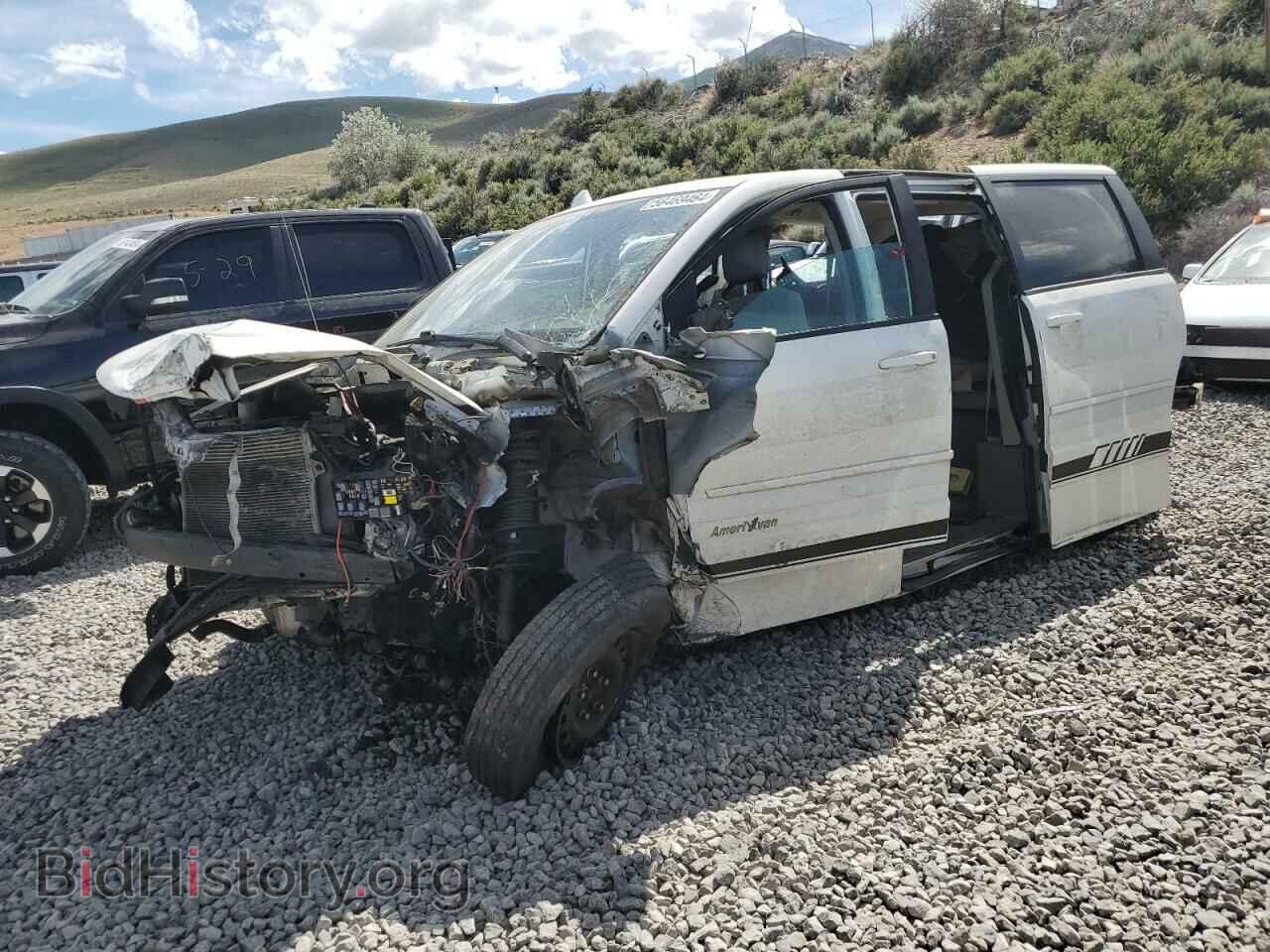 Photo 2D4RN4DGXBR778986 - DODGE CARAVAN 2011