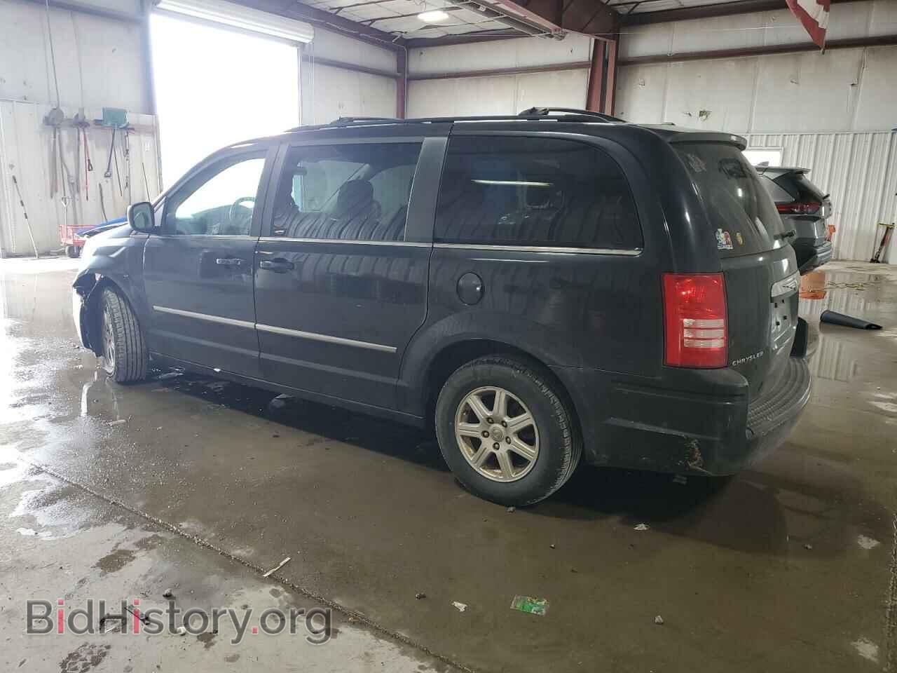 2010 CHRYSLER MINIVAN - VIN: 2A4RR5D18AR463597 - Photo 2