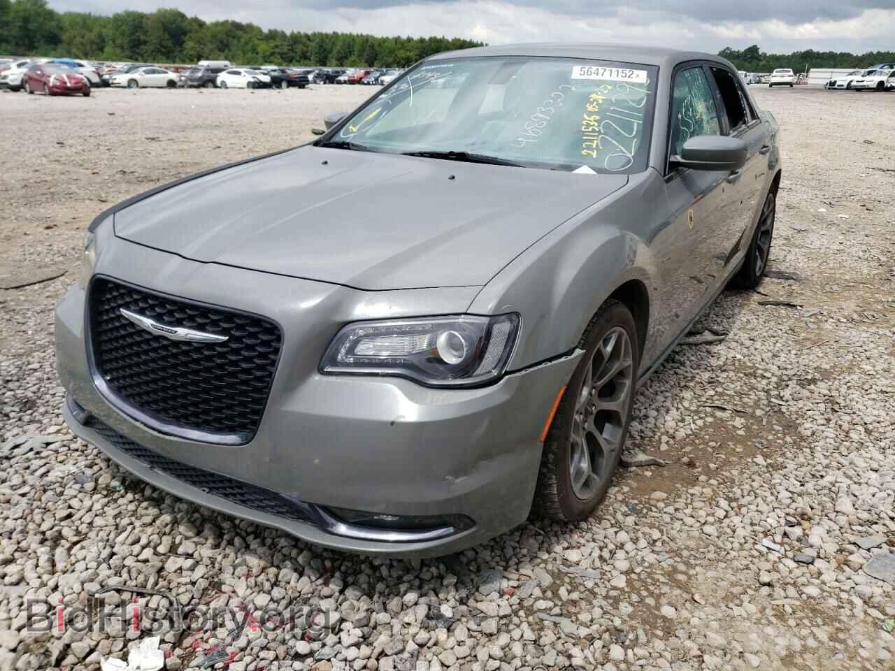2017 CHRYSLER 300 - VIN: 2C3CCABG9HH665205 - Фото 2