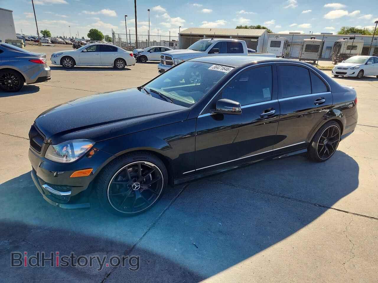 Photo WDDGF4HBXEA902687 - MERCEDES-BENZ C-CLASS 2014