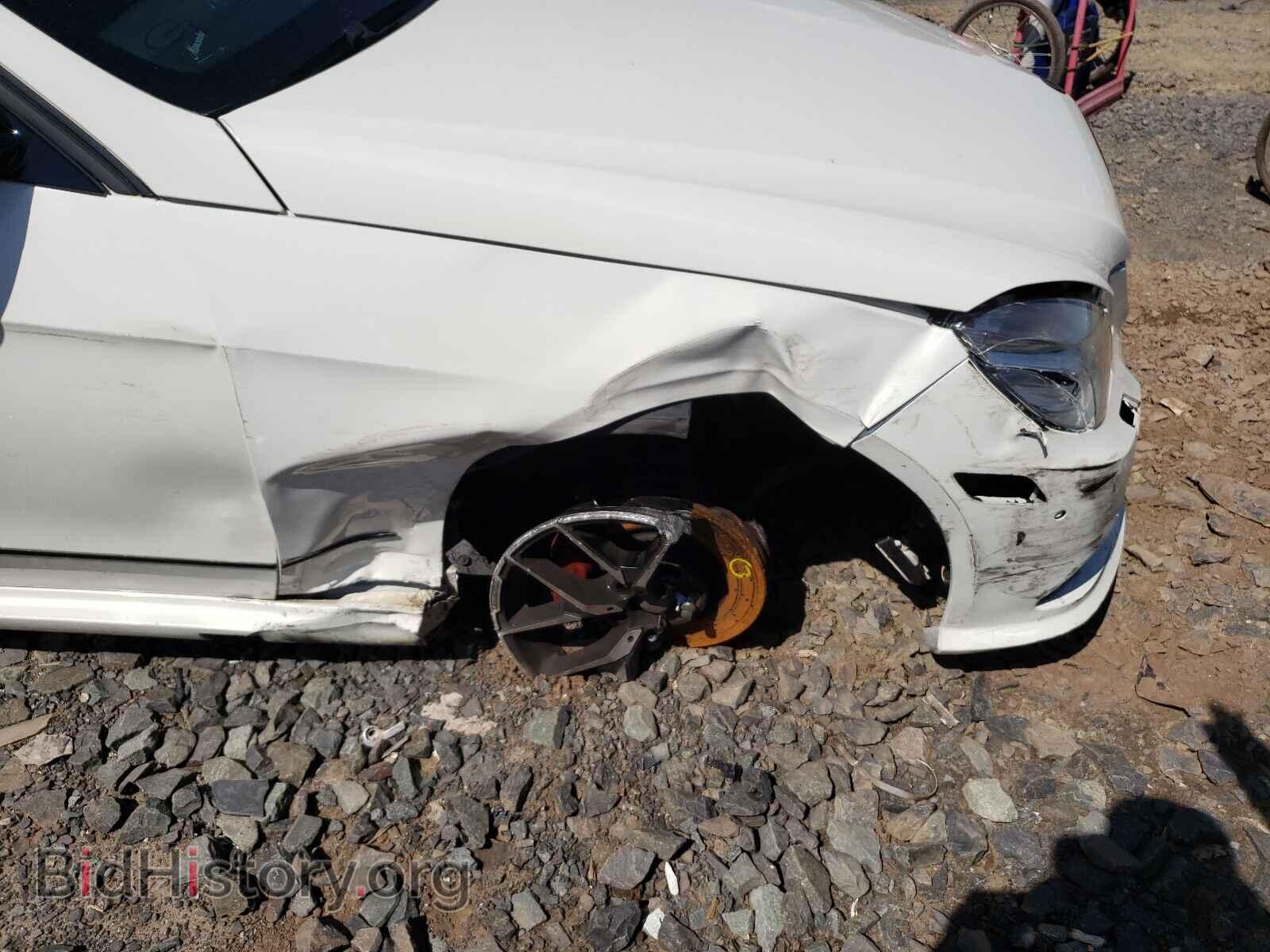2011 MERCEDES-BENZ E-CLASS - VIN: WDDHF9AB4BA363197 - Фото 9