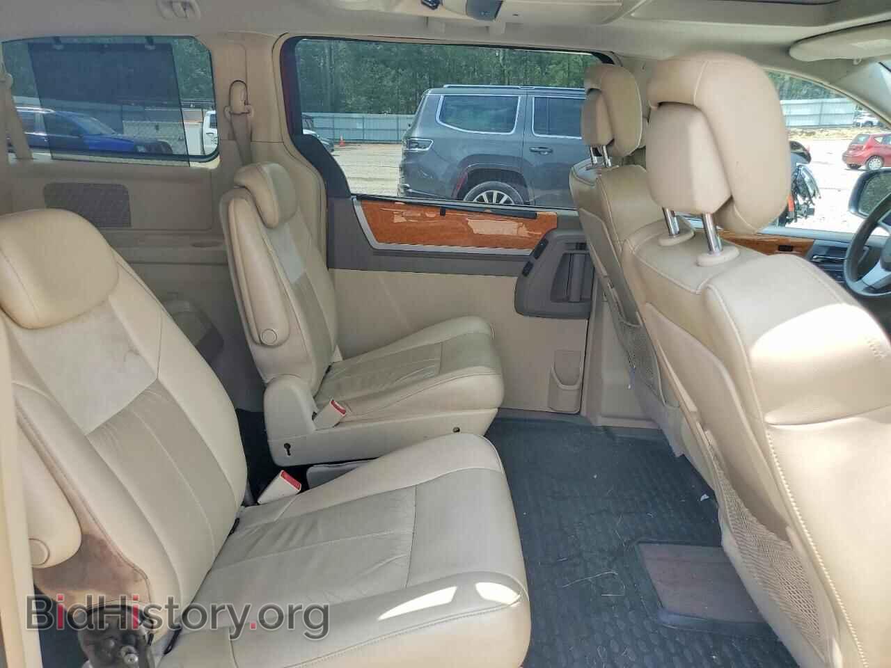 2010 CHRYSLER MINIVAN - VIN: 2A4RR7DX2AR421992 - Photo 11