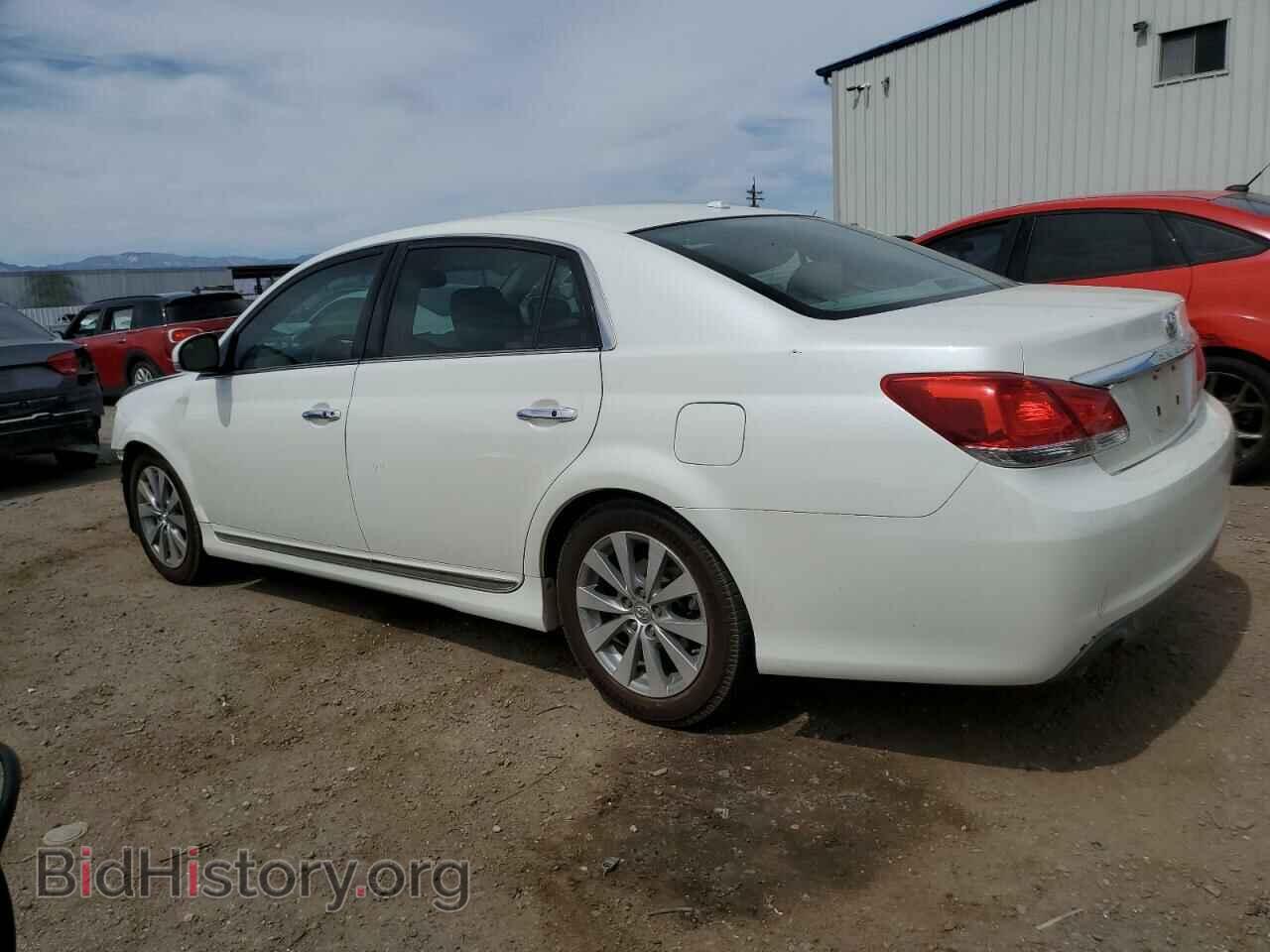 2011 TOYOTA AVALON - VIN: 4T1BK3DB4BU407228 - Фото 2