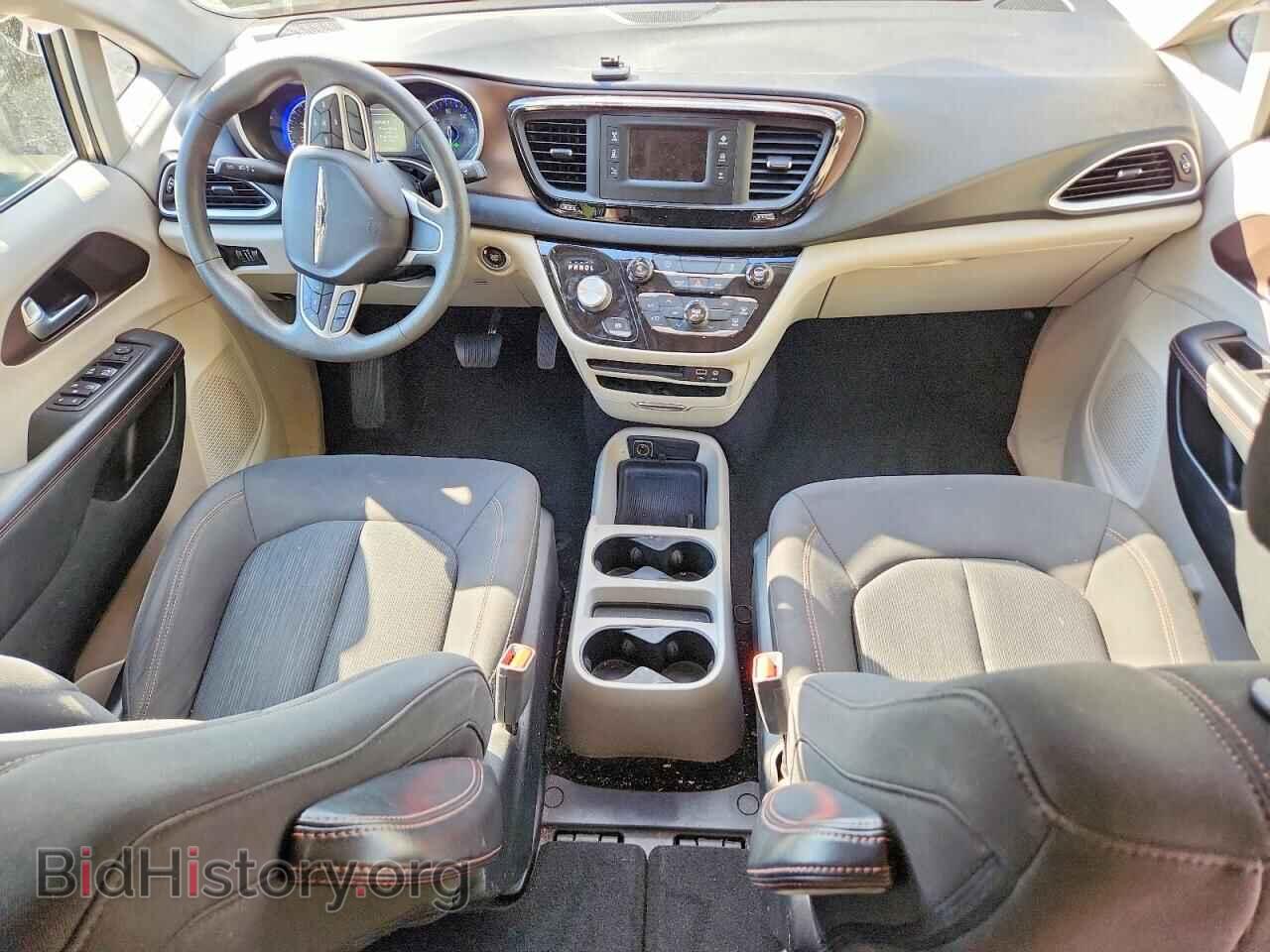2017 CHRYSLER PACIFICA - VIN: 2C4RC1CGXHR837059 - Photo 8