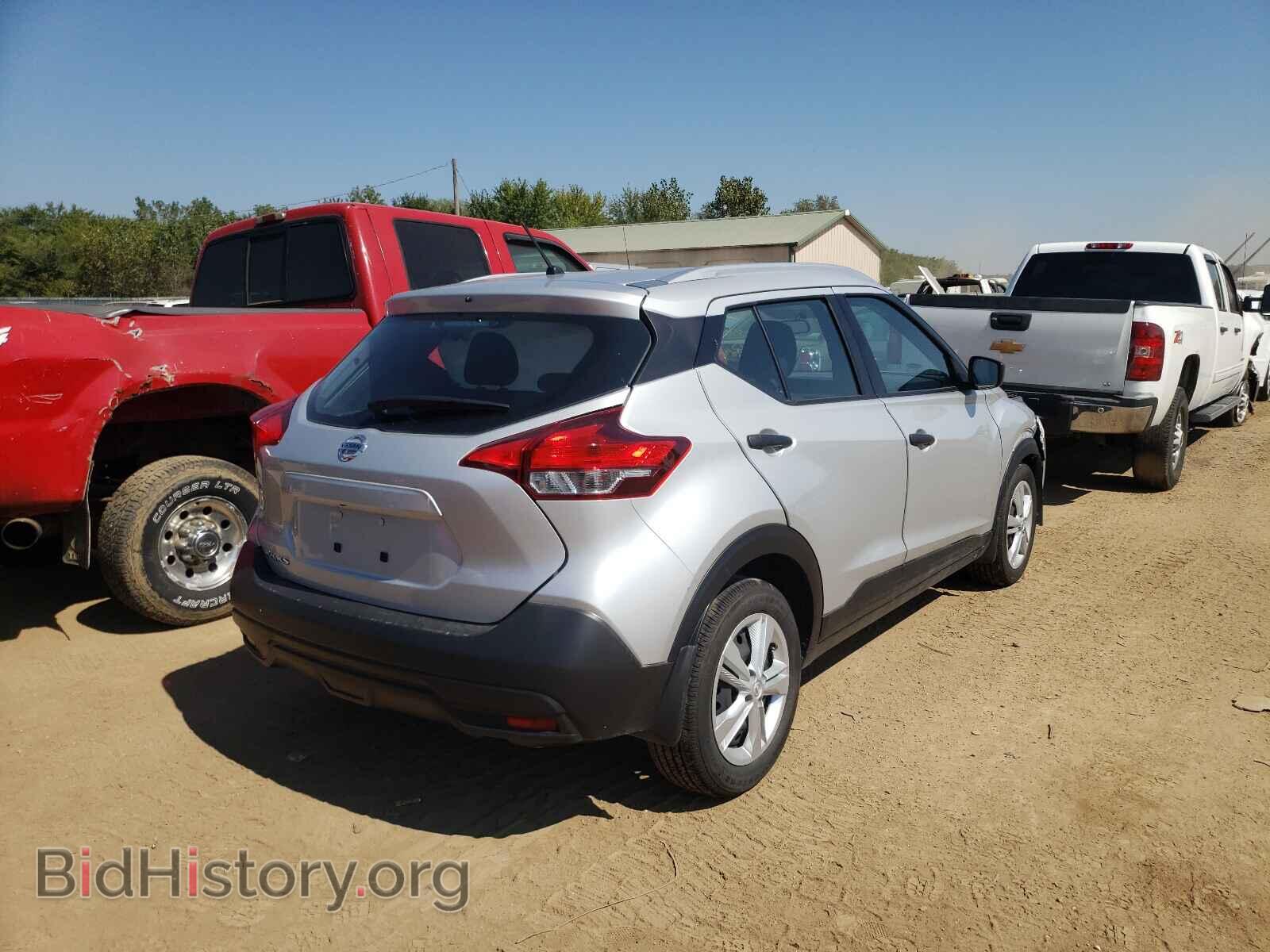 2019 NISSAN KICKS - VIN: 3N1CP5CU3KL559894 - Фото 4