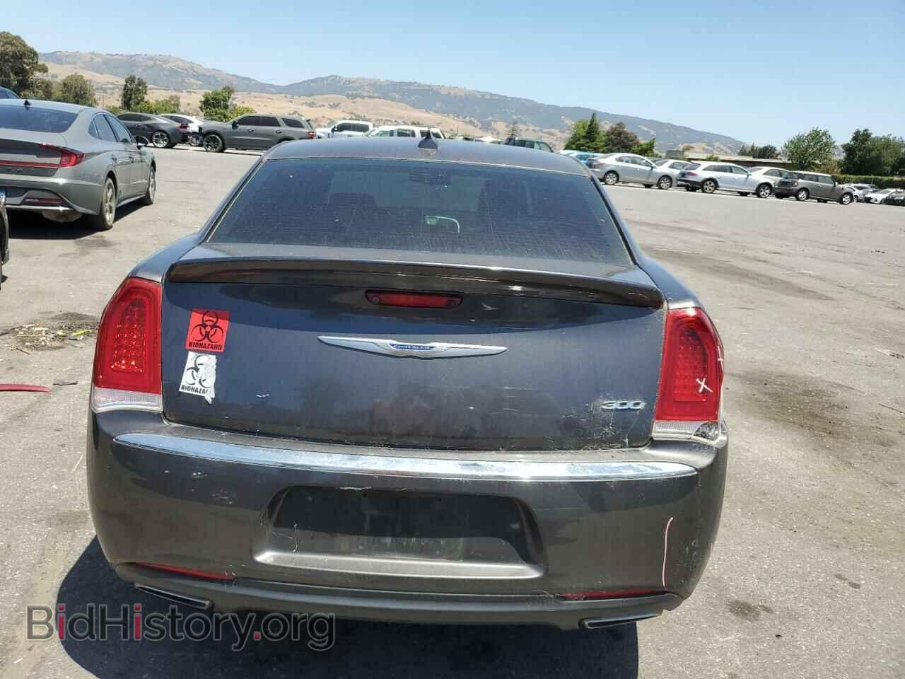 2019 CHRYSLER 300 - VIN: 2C3CCAEG6KH568563 - Фото 6