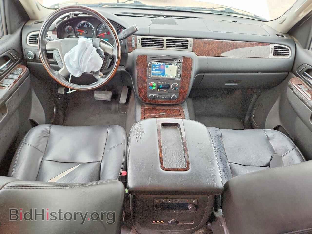 2011 GMC YUKON - VIN: 1GKS2EEF1BR360989 - Photo 8