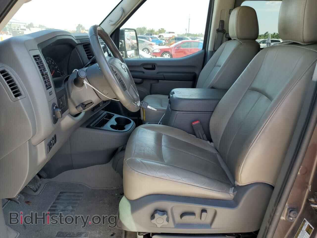 2017 NISSAN NV - VIN: 5BZAF0AA9HN853473 - Фото 7