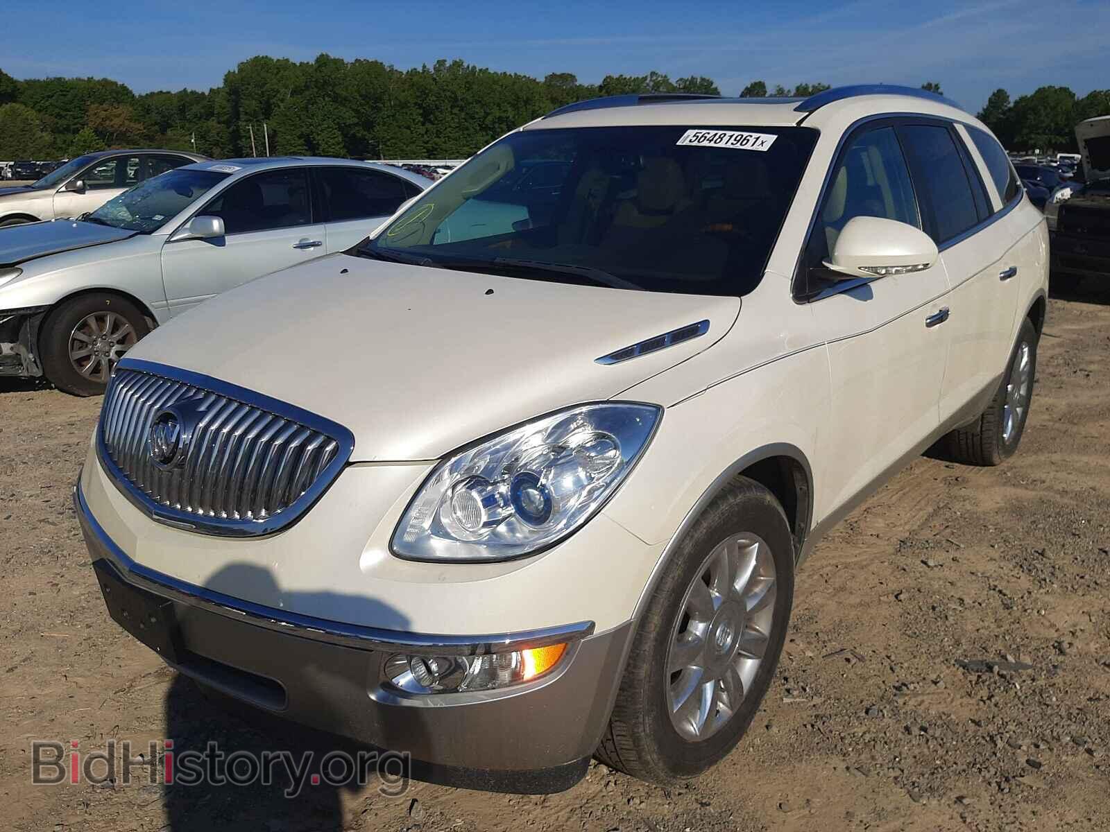 2011 BUICK ENCLAVE - VIN: 5GAKVCED3BJ305305 - Фото 2