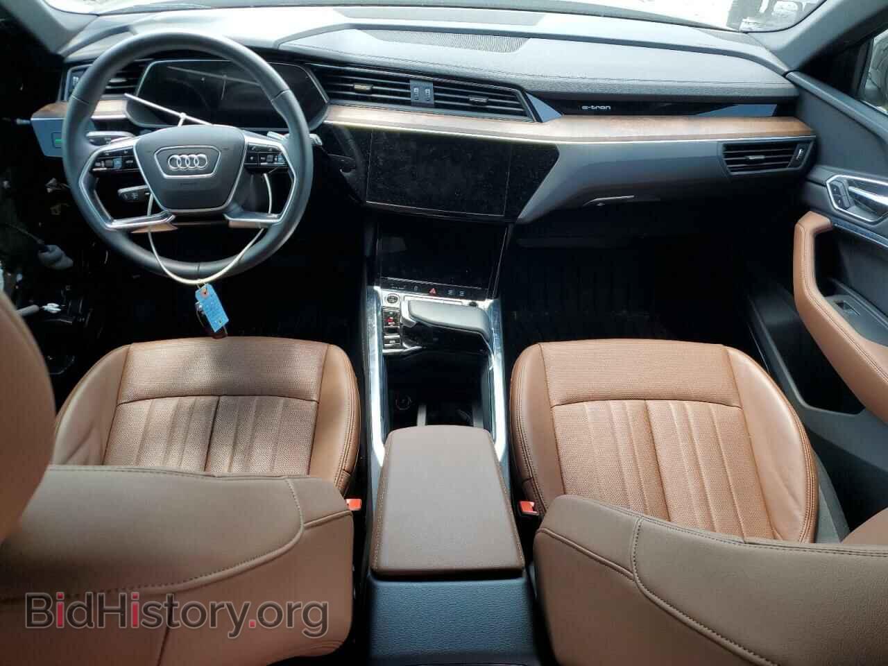 2022 AUDI E-TRON - VIN: WA1LAAGE0NB028405 - Photo 8