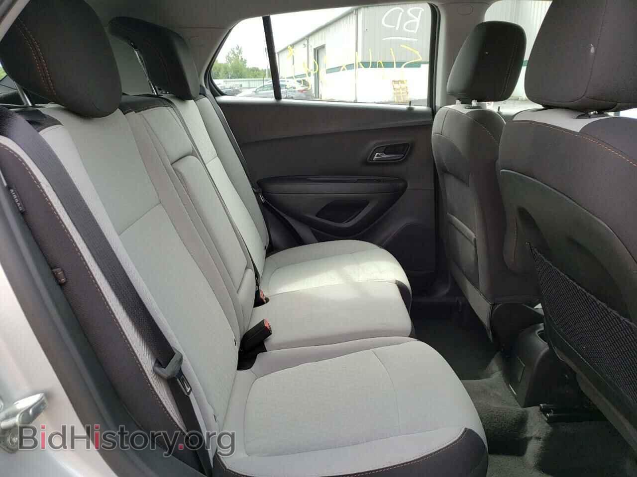 2019 CHEVROLET TRAX - VIN: 3GNCJKSB3KL206060 - Фото 6