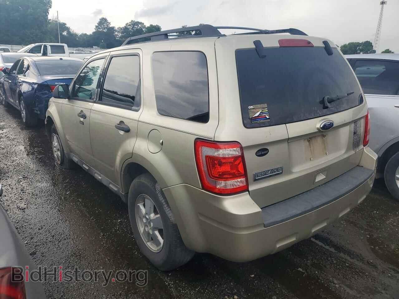 2010 FORD ESCAPE - VIN: 1FMCU0D73AKA01847 - Фото 2