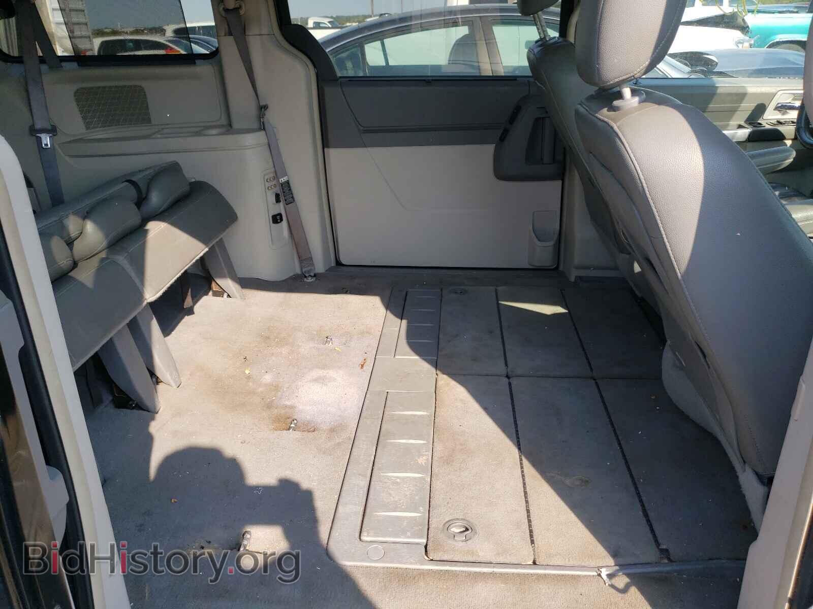 2008 CHRYSLER MINIVAN - VIN: 2A8HR54P18R738171 - Фото 6