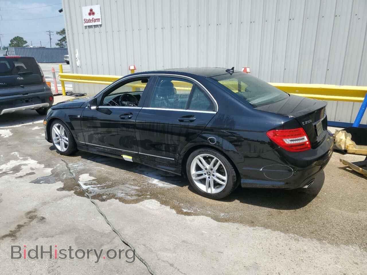 2013 MERCEDES-BENZ C-CLASS - VIN: WDDGF4HB1DR248047 - Фото 2