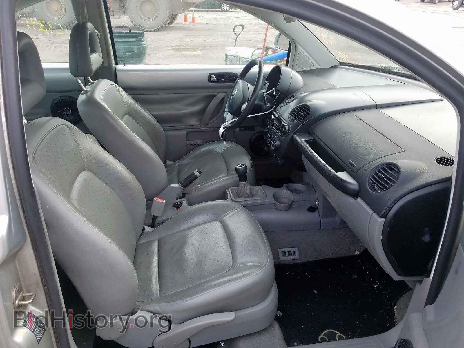 2000 VOLKSWAGEN BEETLE - VIN: 3VWDD21C0YM497664 - Фото 5
