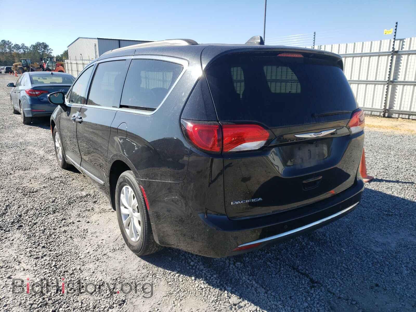 2017 CHRYSLER PACIFICA - VIN: 2C4RC1BGXHR788270 - Photo 3