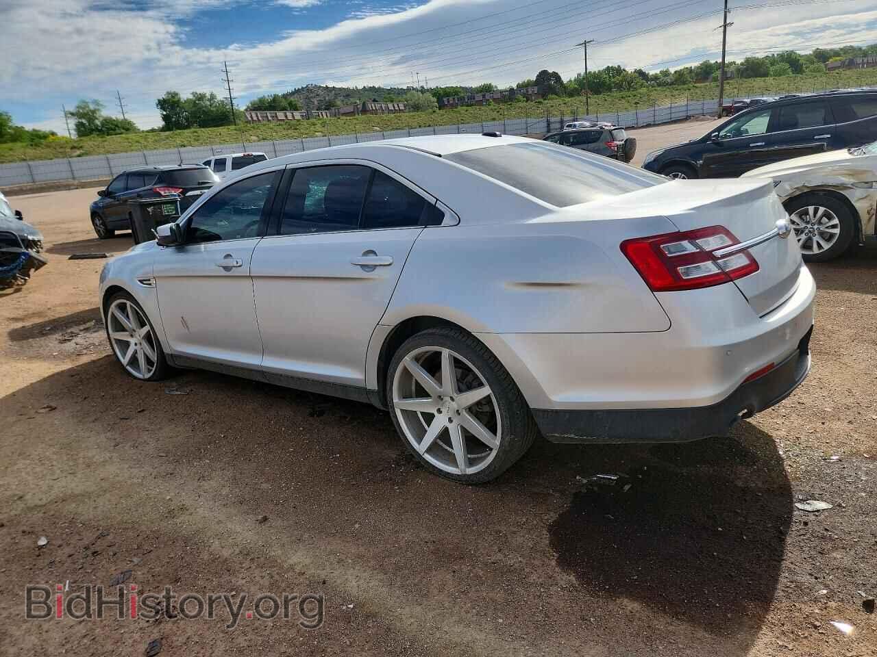 2018 FORD TAURUS - VIN: 1FAHP2E83JG114288 - Фото 2
