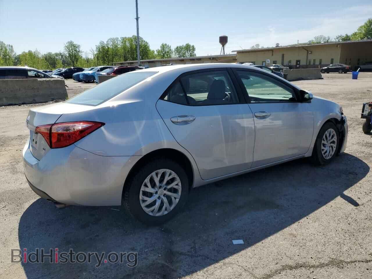 2017 TOYOTA COROLLA - VIN: 2T1BURHE2HC909764 - Фото 3