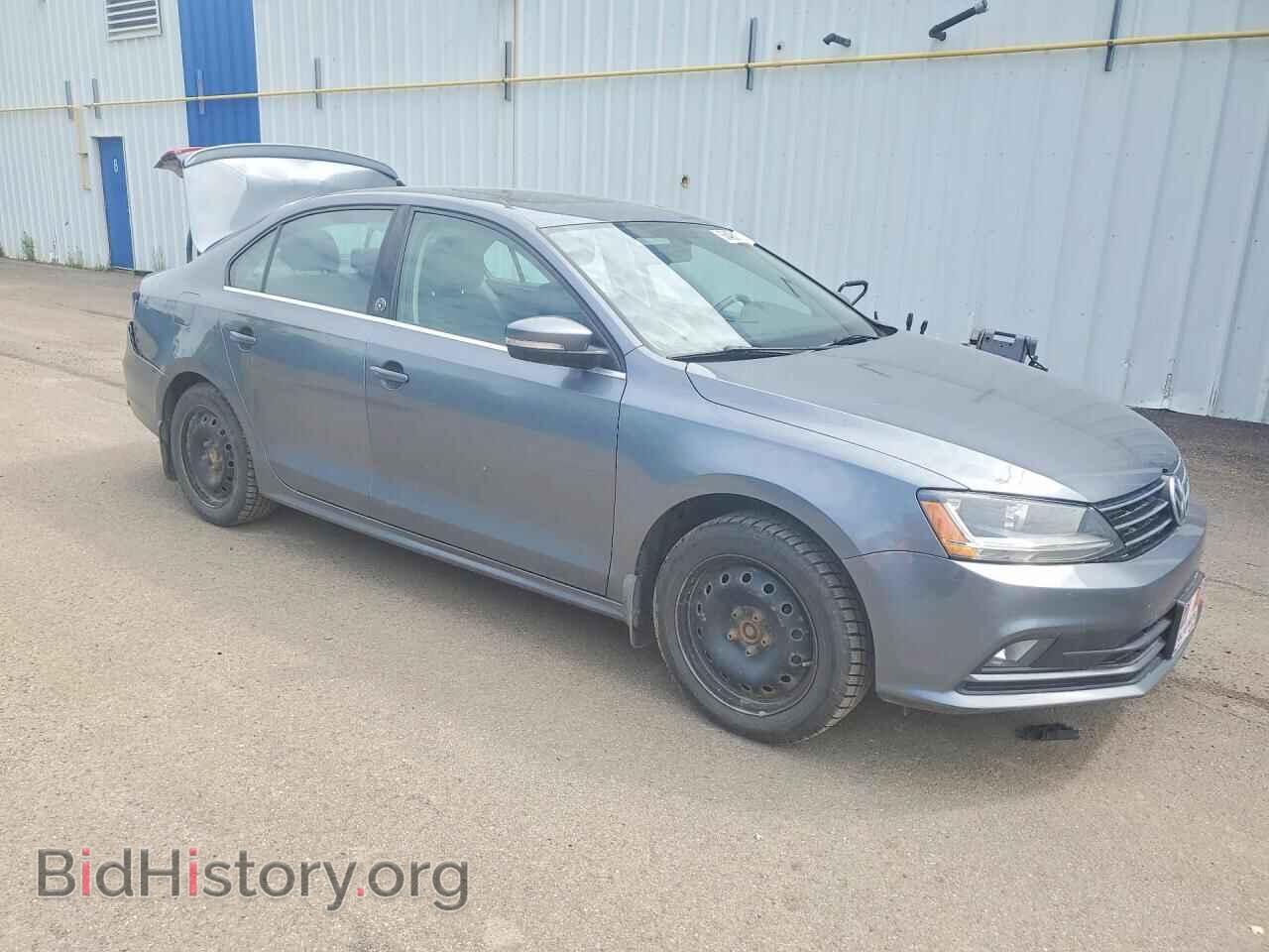 2017 VOLKSWAGEN JETTA - VIN: 3VWDB7AJ3HM330667 - Photo 4