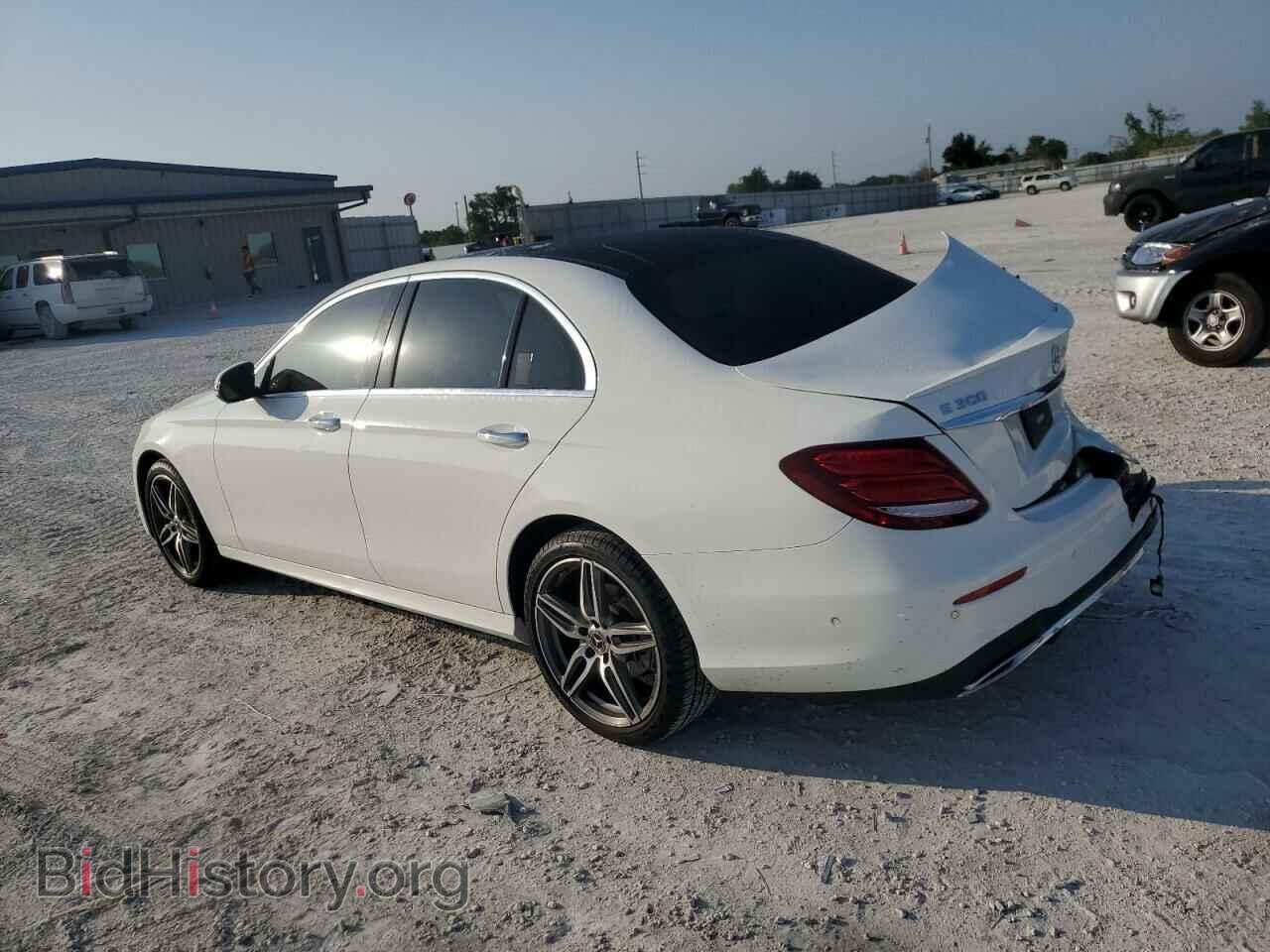 2019 MERCEDES-BENZ E-CLASS - VIN: WDDZF4KB7KA579440 - Фото 2