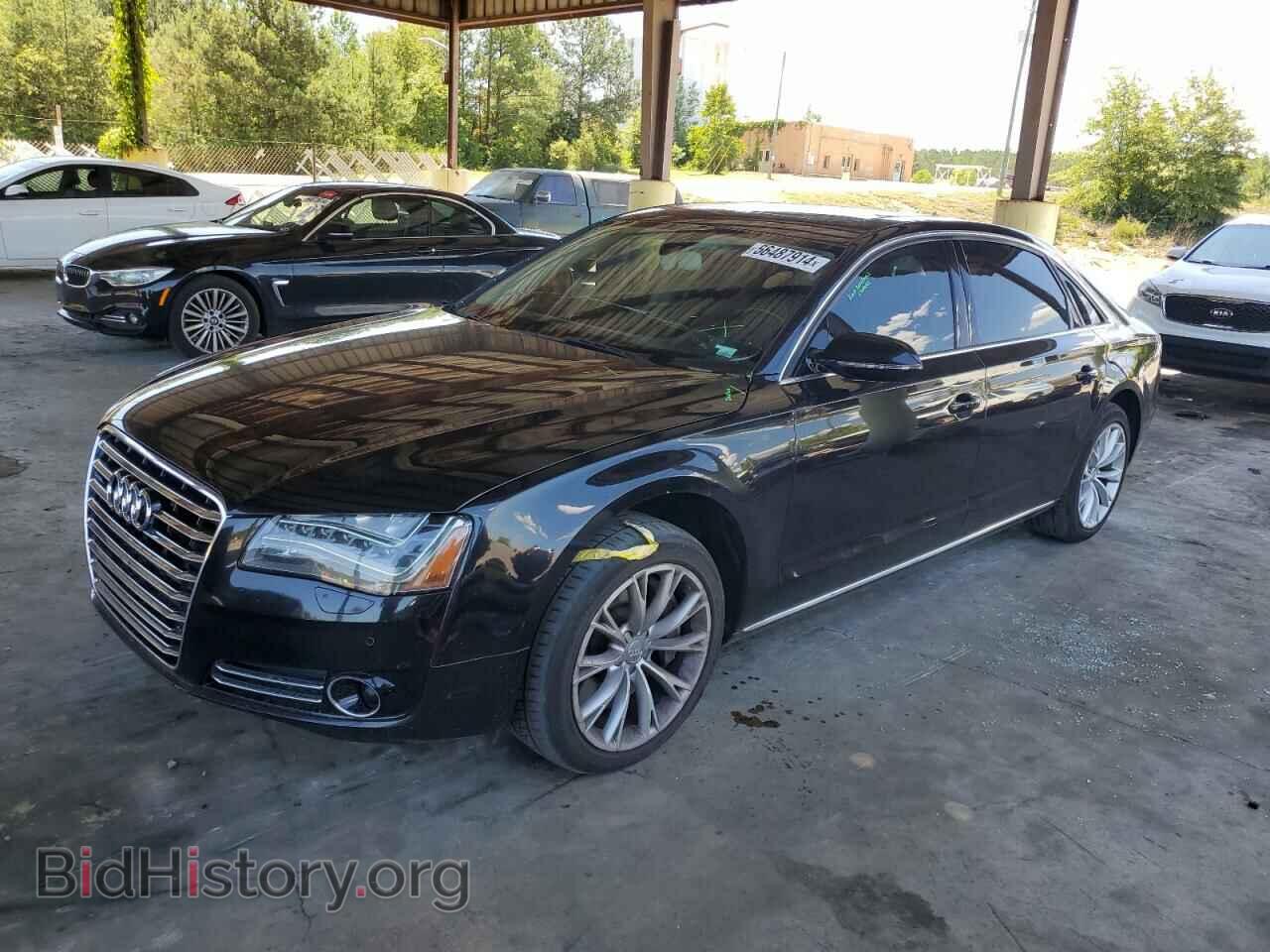 Photo WAURVAFD1BN015277 - AUDI A8 2011