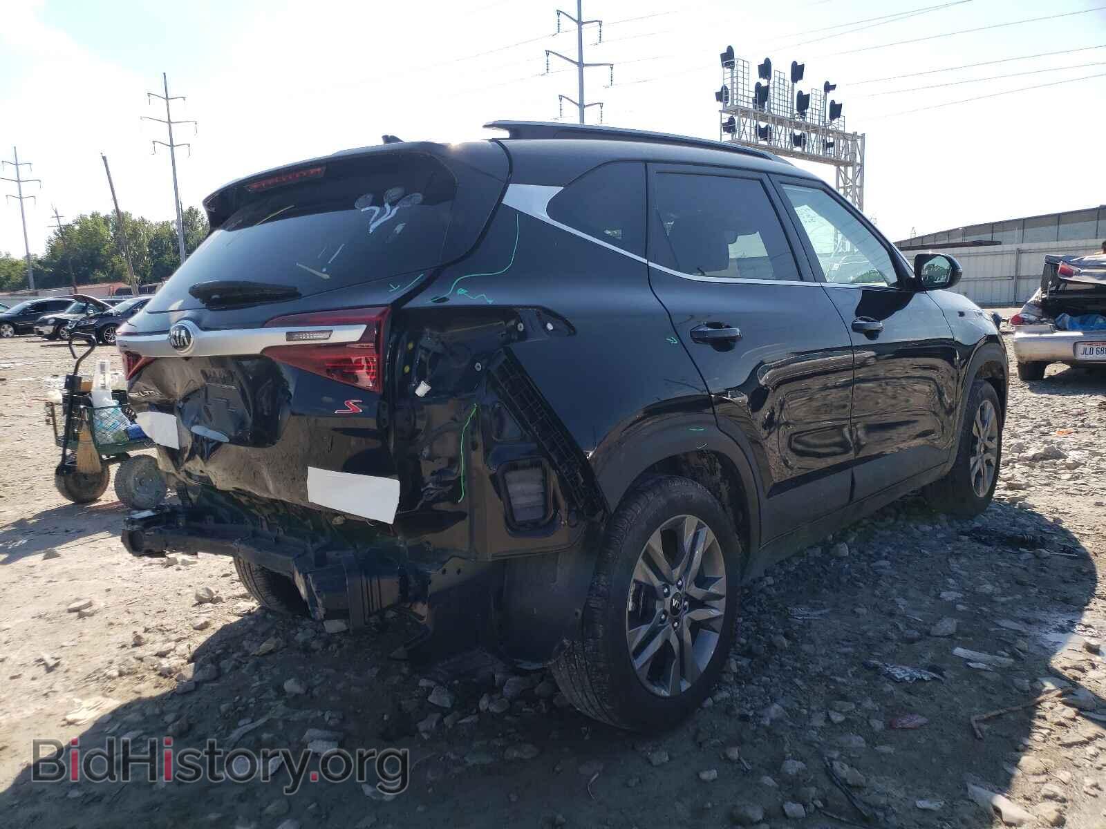 2021 KIA SELTOS - VIN: KNDEU2AA9M7106540 - Фото 4