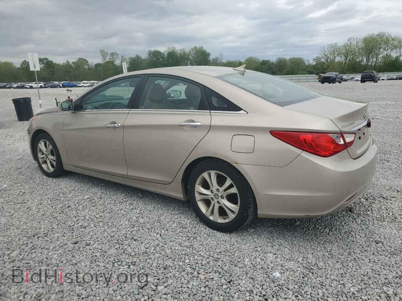 2011 HYUNDAI SONATA - VIN: 5NPEC4AC3BH235415 - Фото 2