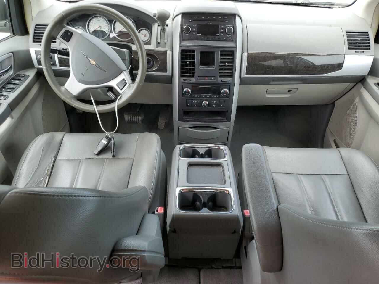 2010 DODGE CARAVAN - VIN: 2D4RN5DX9AR128549 - Фото 8