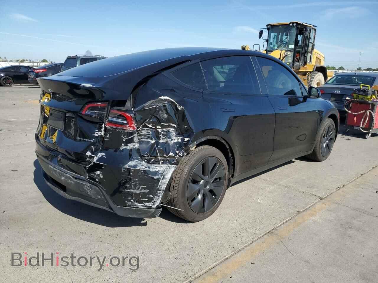 2025 TESLA MODEL Y - VIN: 7SAYGAEE1SF217895 - Фото 3