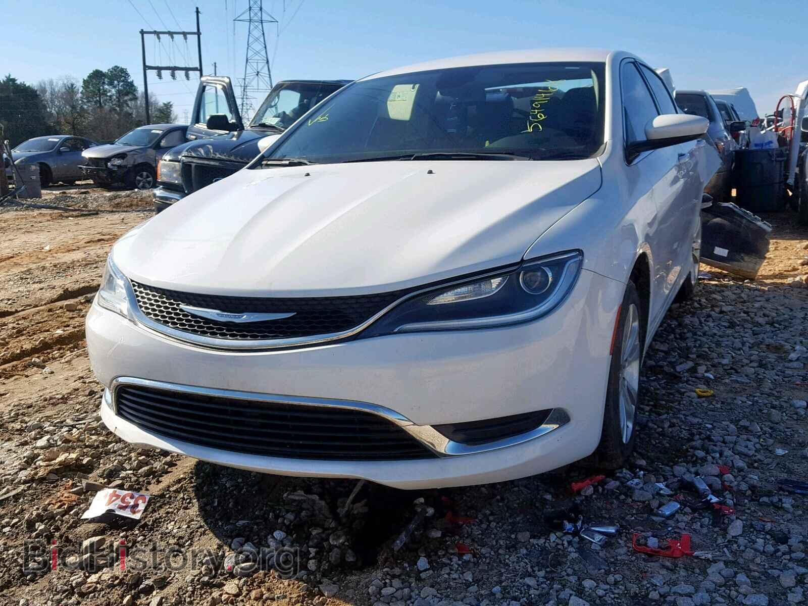 2016 CHRYSLER 200 - VIN: 1C3CCCAB9GN117289 - Фото 2