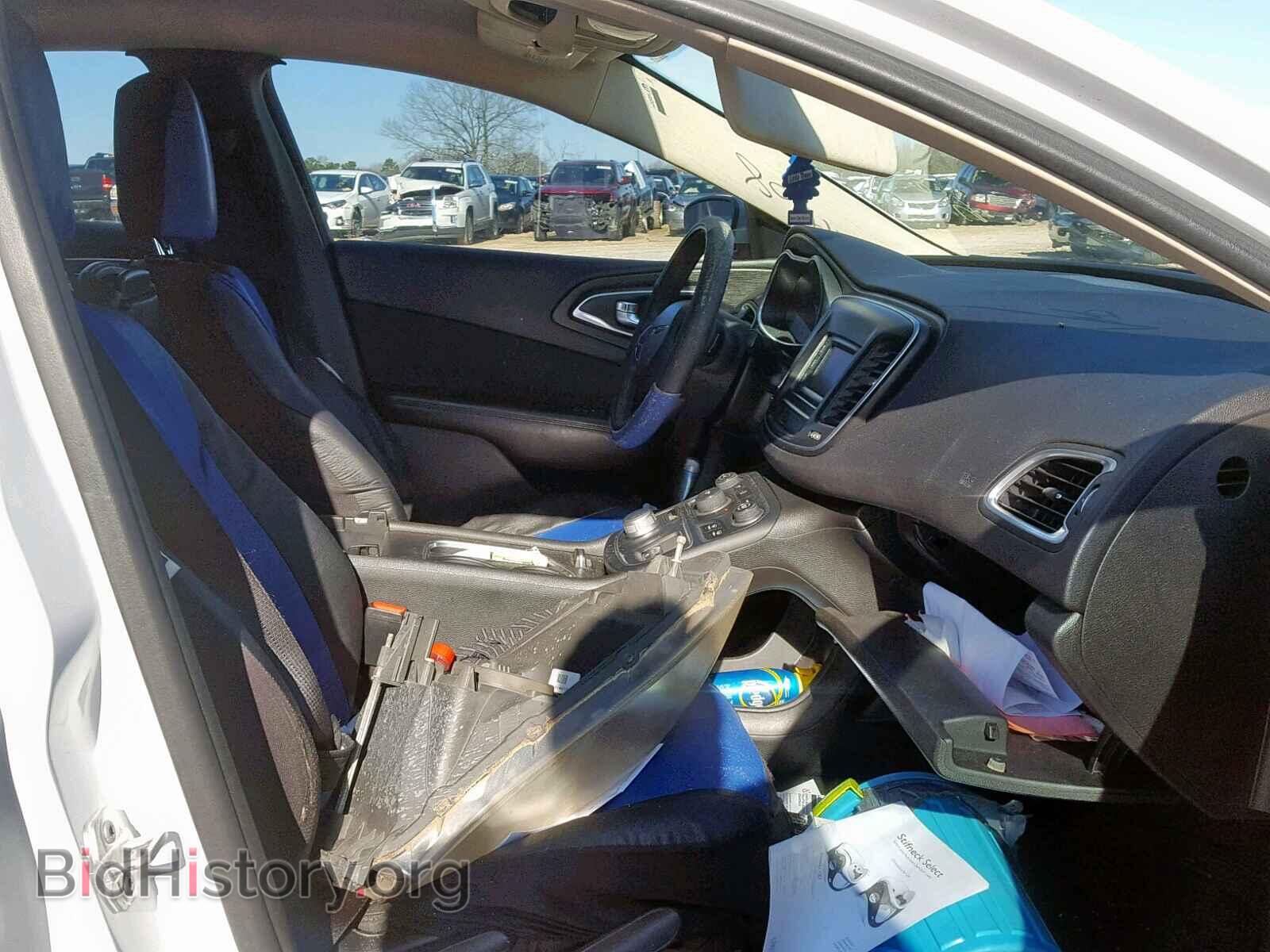 2016 CHRYSLER 200 - VIN: 1C3CCCAB9GN117289 - Фото 5