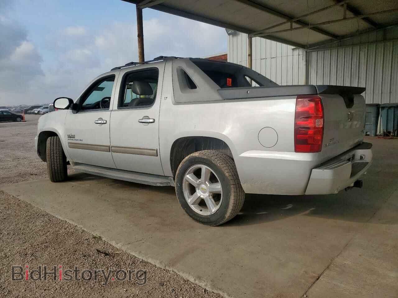 2011 CHEVROLET AVALANCHE - VIN: 3GNMCFE09BG408510 - Фото 2