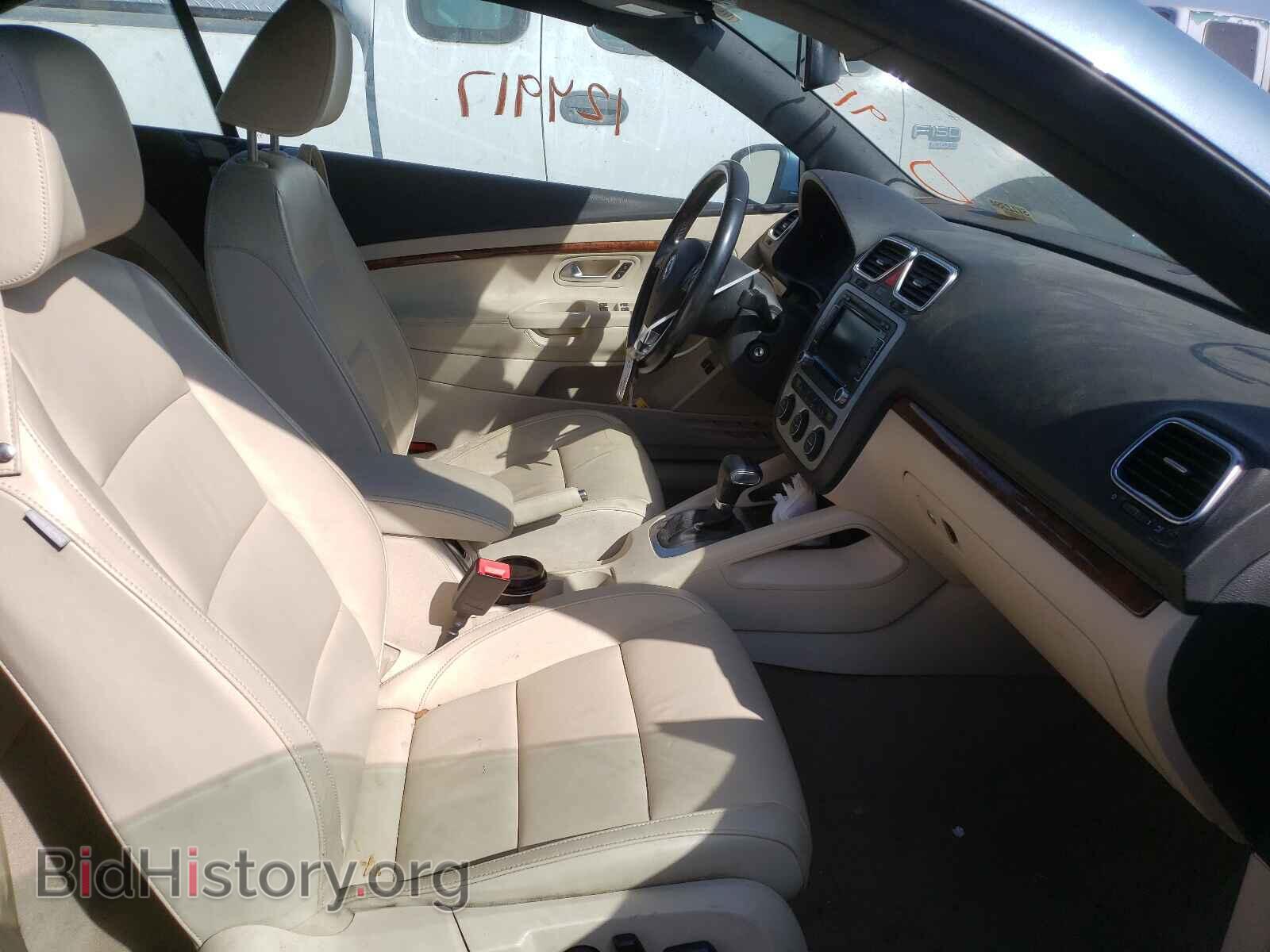 2009 VOLKSWAGEN EOS - VIN: WVWFA71F09V018484 - Photo 5