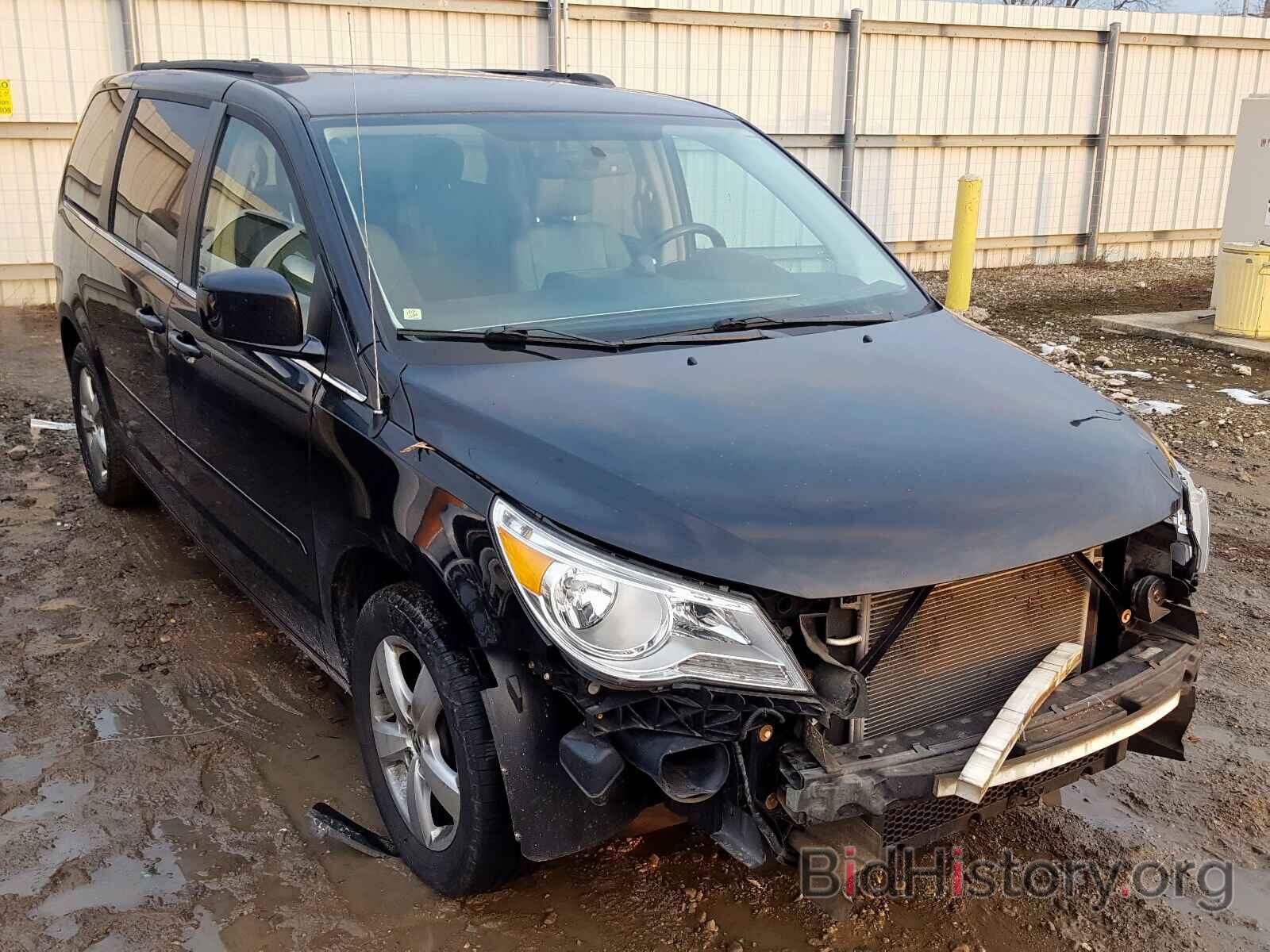 Photo 2V4RW3DG8BR670604 - VOLKSWAGEN ROUTAN SE 2011