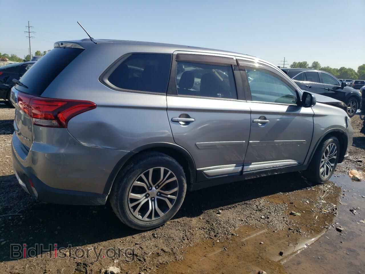 2016 MITSUBISHI OUTLANDER - VIN: JA4AD2A37GZ044140 - Фото 3