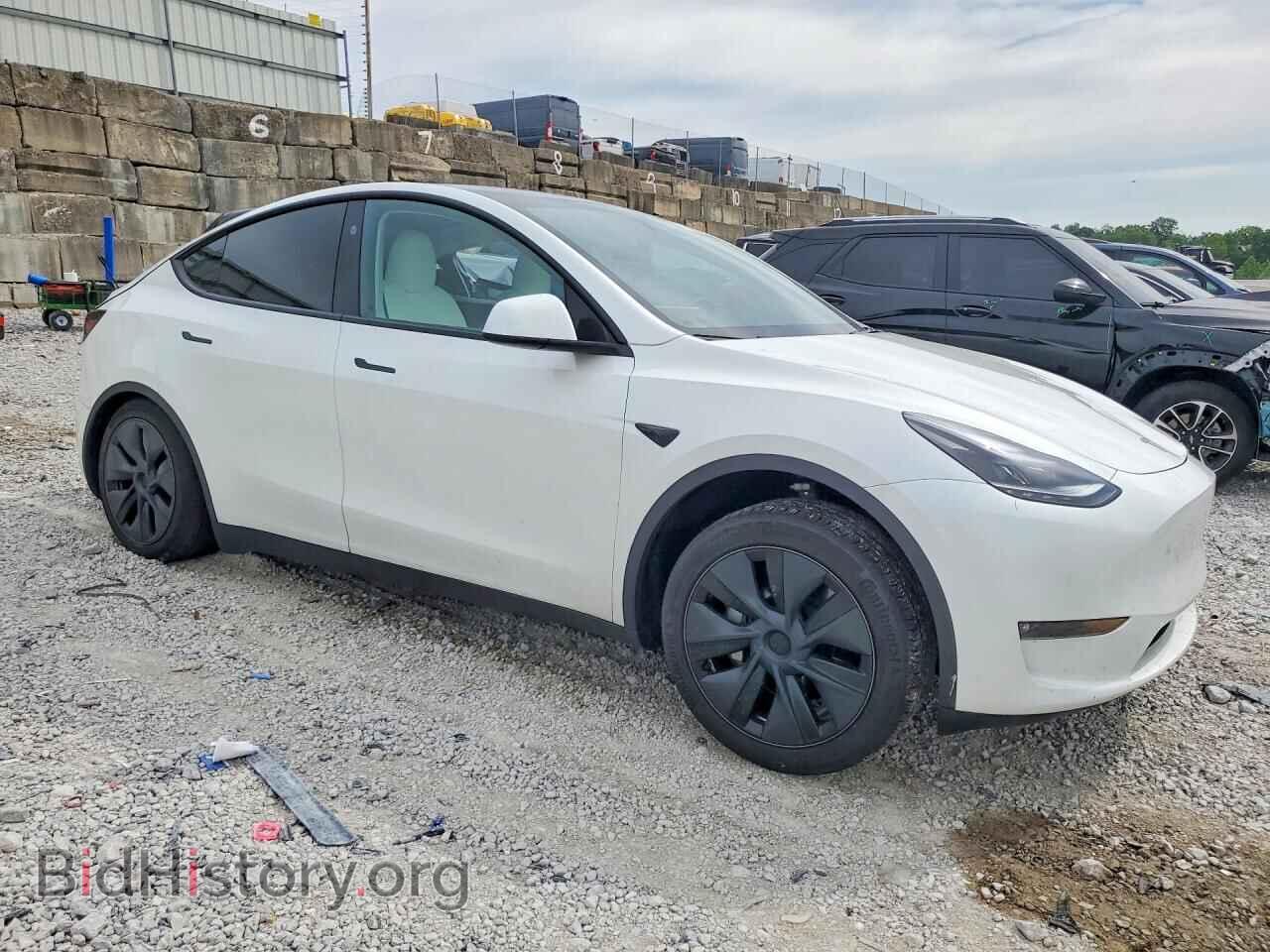 2024 TESLA MODEL Y - VIN: 7SAYGDEE1RF209324 - Photo 4