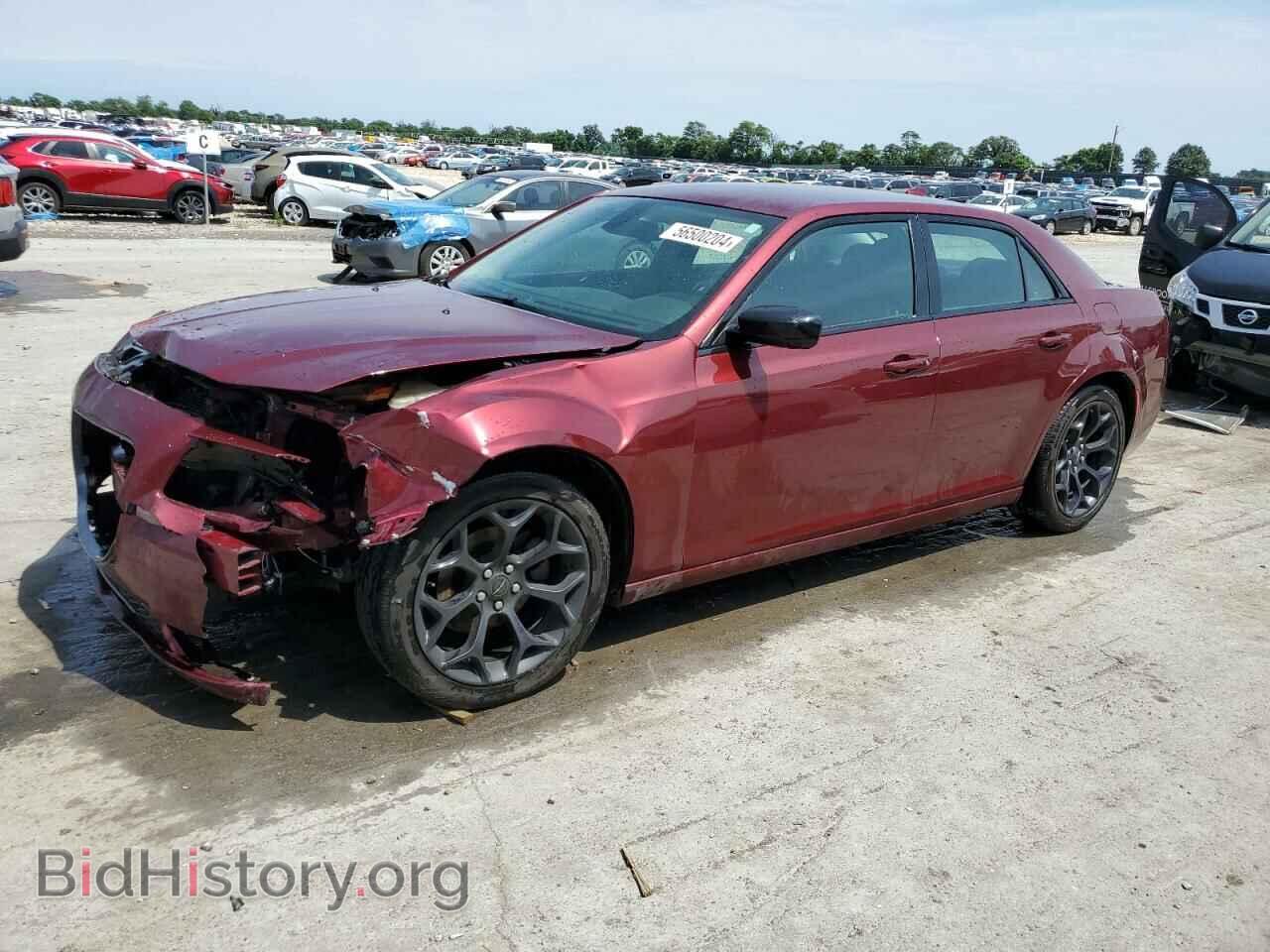 Фотография 2C3CCAAG8KH668461 - CHRYSLER 300 2019