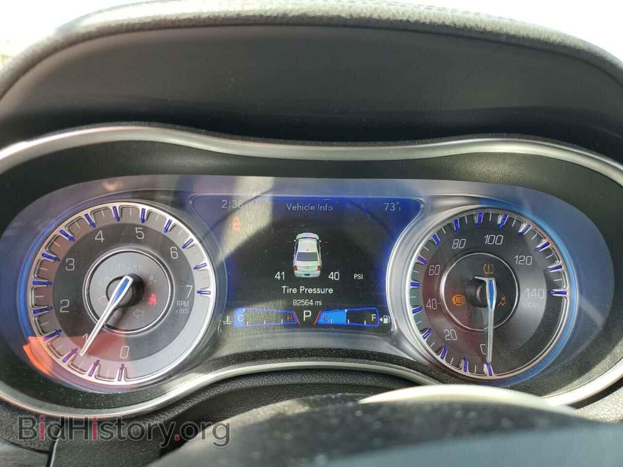 2019 CHRYSLER 300 - VIN: 2C3CCAAG8KH668461 - Фото 9
