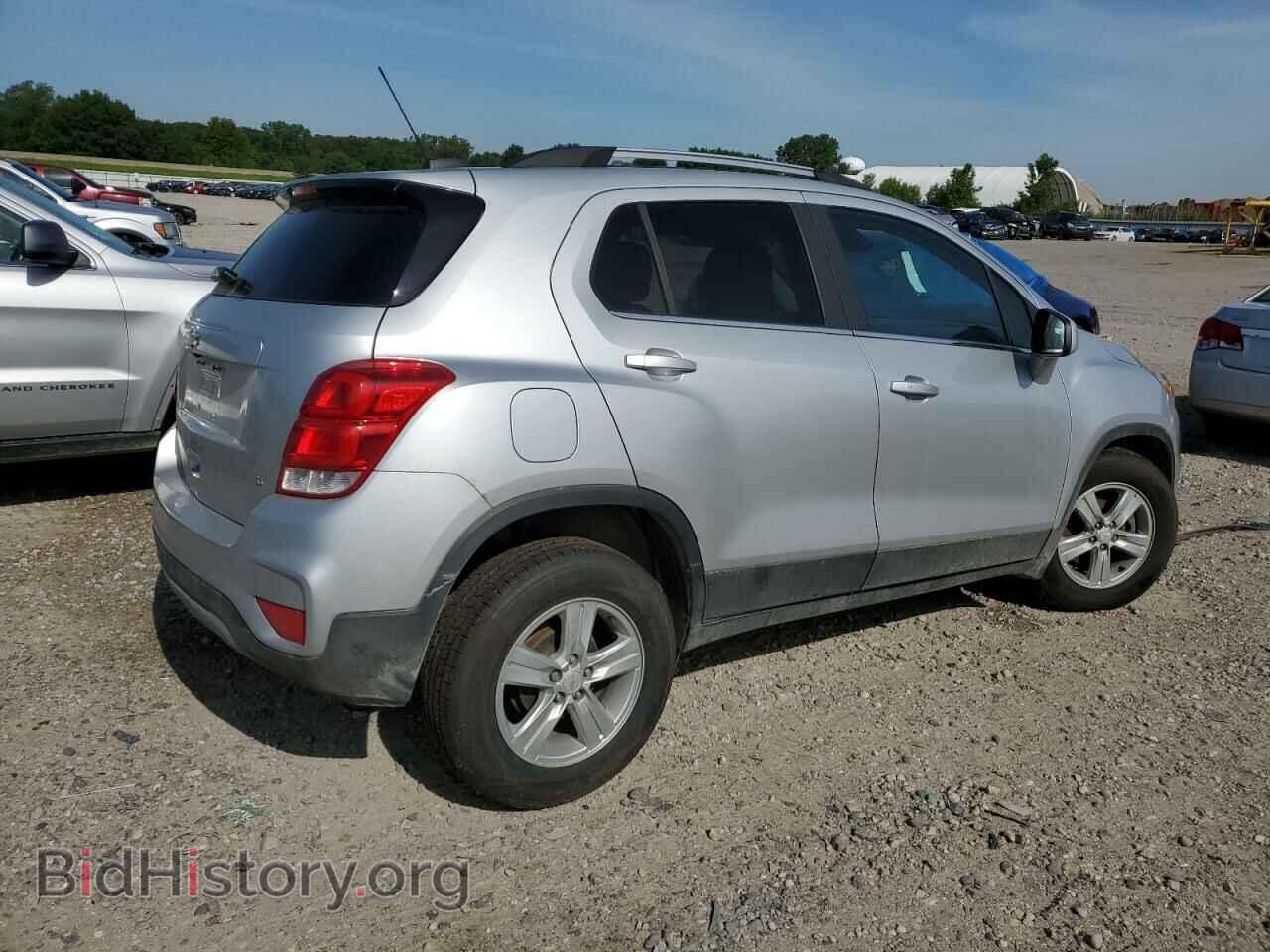 2020 CHEVROLET TRAX - VIN: KL7CJLSB2LB323871 - Фото 3