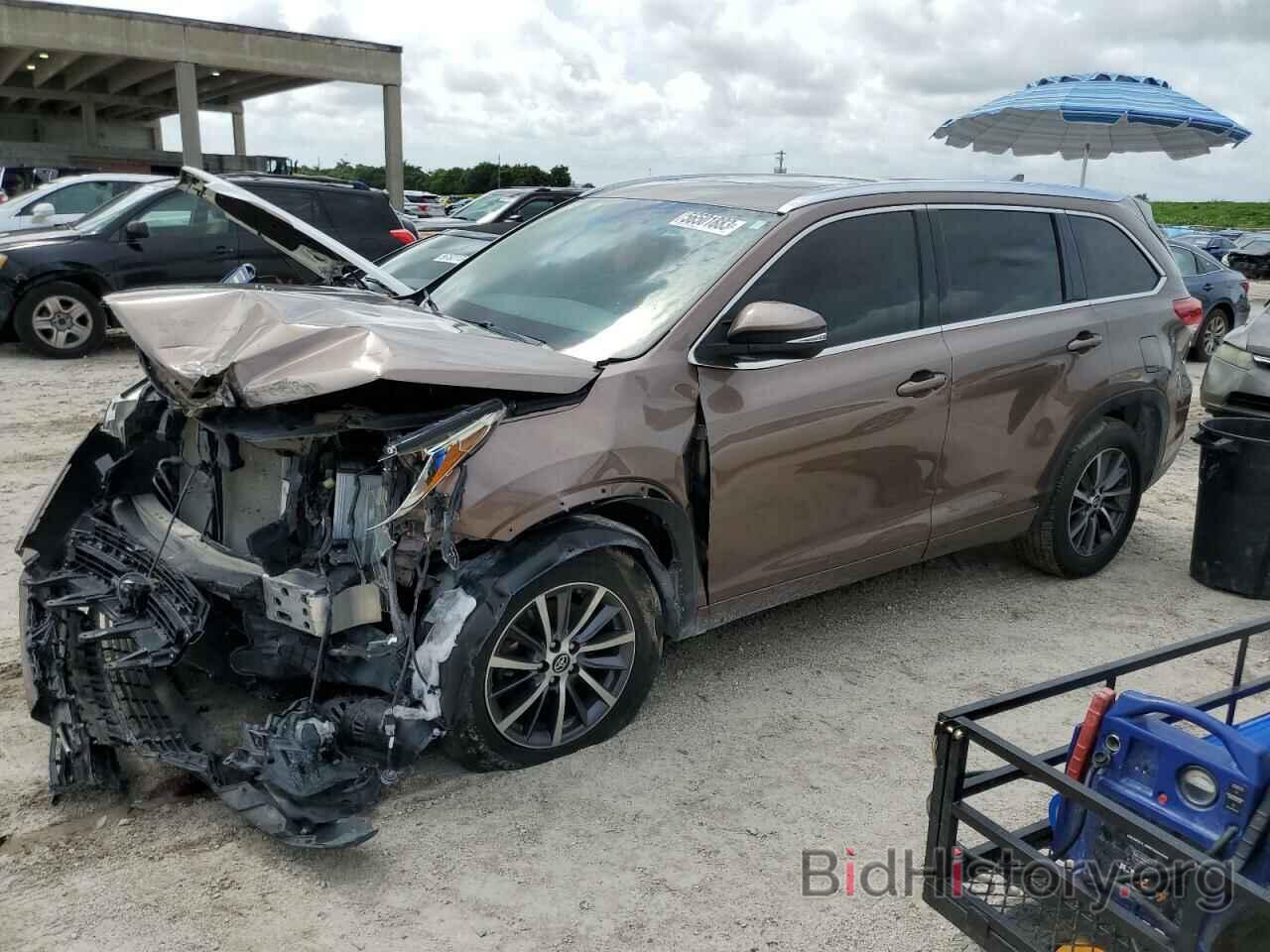 Photo 5TDKZRFH8JS269622 - TOYOTA HIGHLANDER 2018