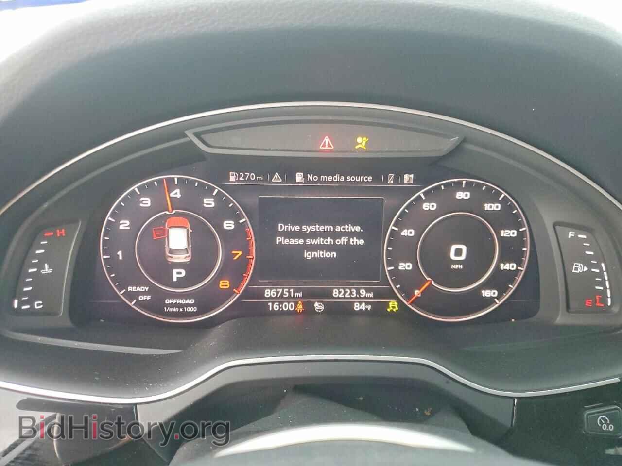 2018 AUDI Q7 - VIN: WA1VAAF75JD052385 - Фото 9