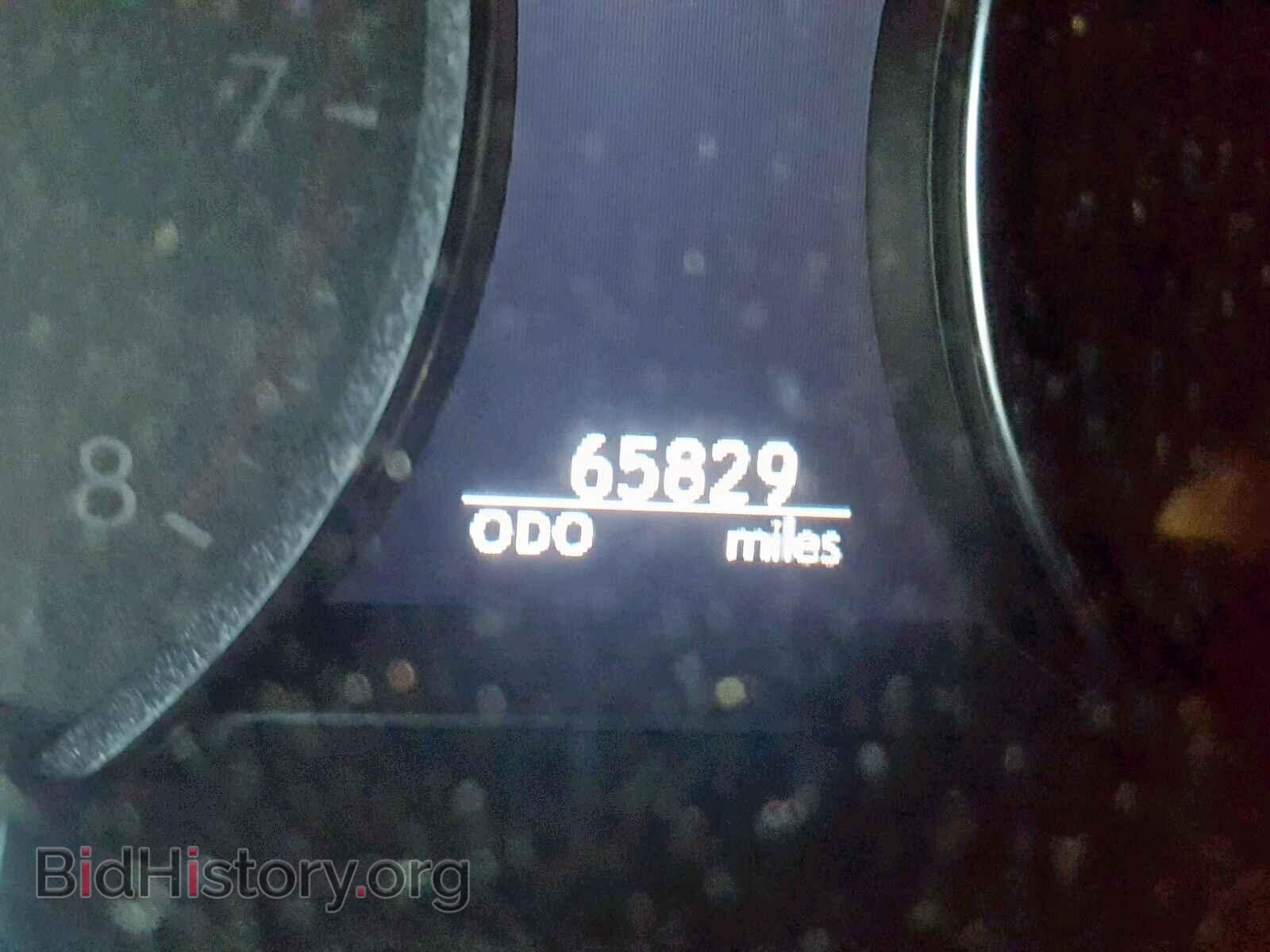 2014 LEXUS LS460 - VIN: JTHBL5EF1E5126063 - Photo 8