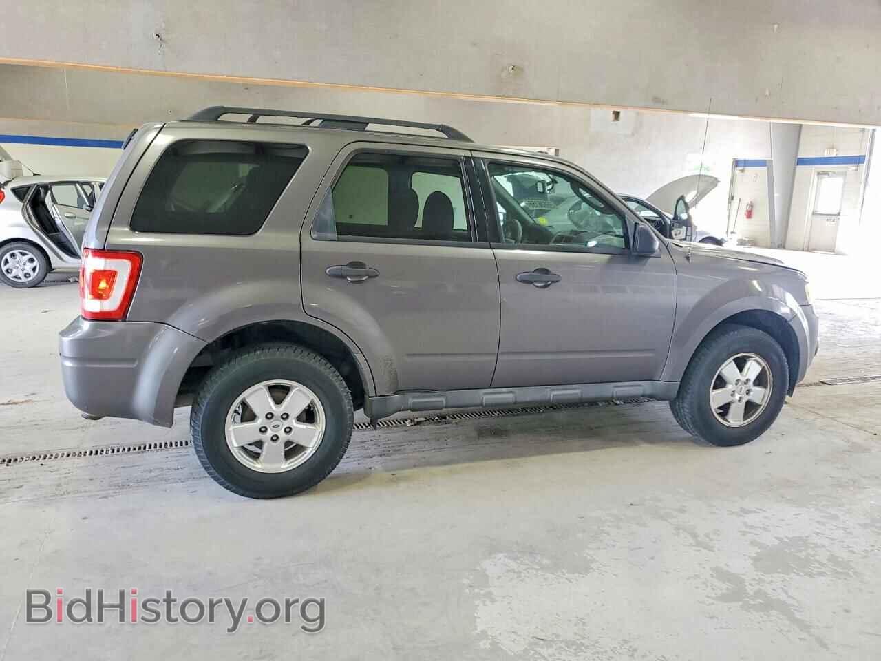 2011 FORD ESCAPE - VIN: 1FMCU0D77BKB57990 - Photo 3
