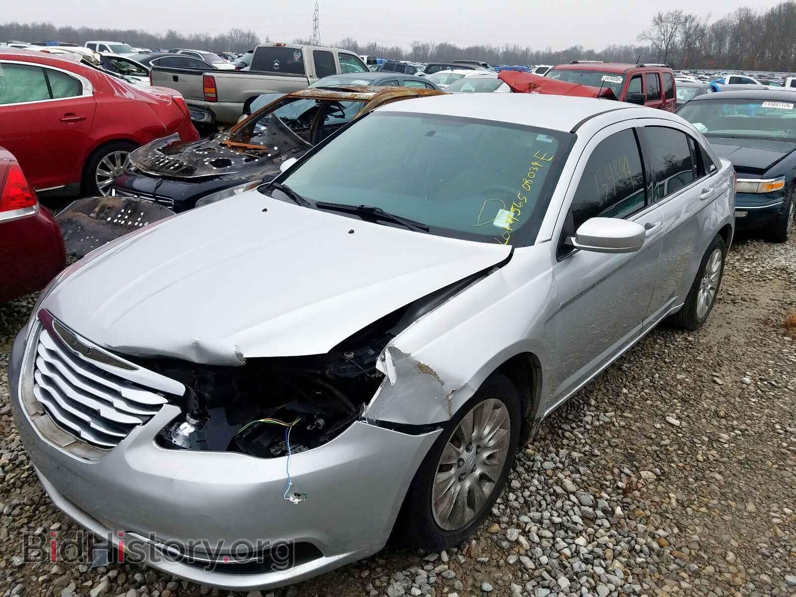 2012 CHRYSLER 200 - VIN: 1C3CCBAB3CN248237 - Фото 2
