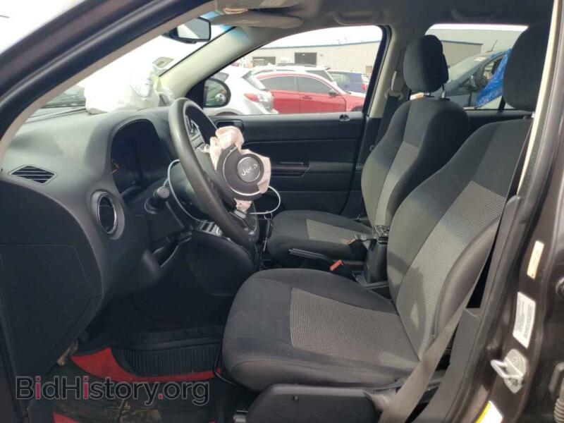 2015 Jeep COMPASS (VIN 1C4NJDBB0FD215064) — photo 7 of 12