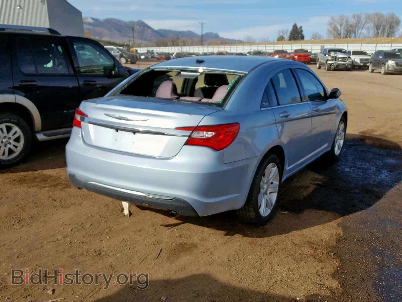 2013 CHRYSLER 200 - VIN: 1C3CCBAB1DN671562 - Фото 4