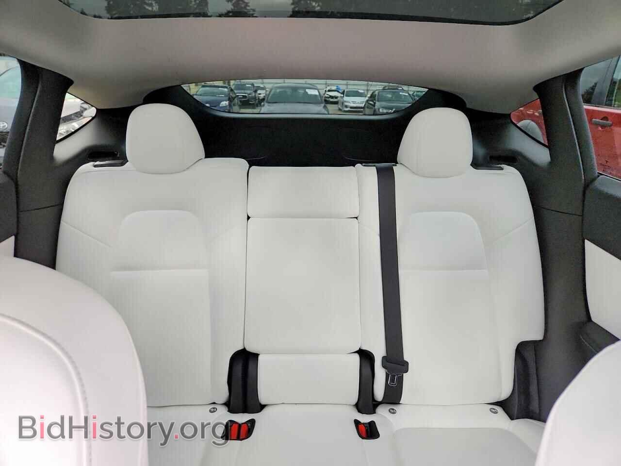 2022 TESLA MODEL Y - VIN: 7SAYGDEE7NF393839 - Фото 10
