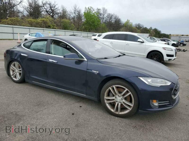 2013 Tesla MODEL S (VIN 5YJSA1DP4DFP19701) — фото 4 из 13